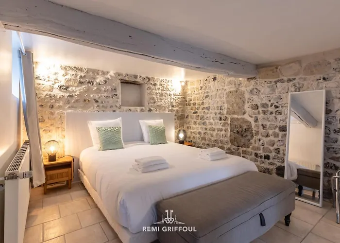 Family - In The Heart Of 8 Guests Private Garden הונפלר