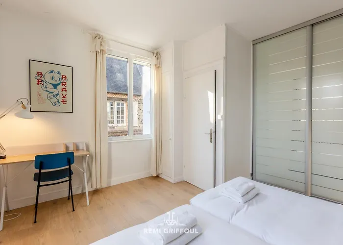 Family - In The Heart Of 8 Guests Private Garden בית נופש *