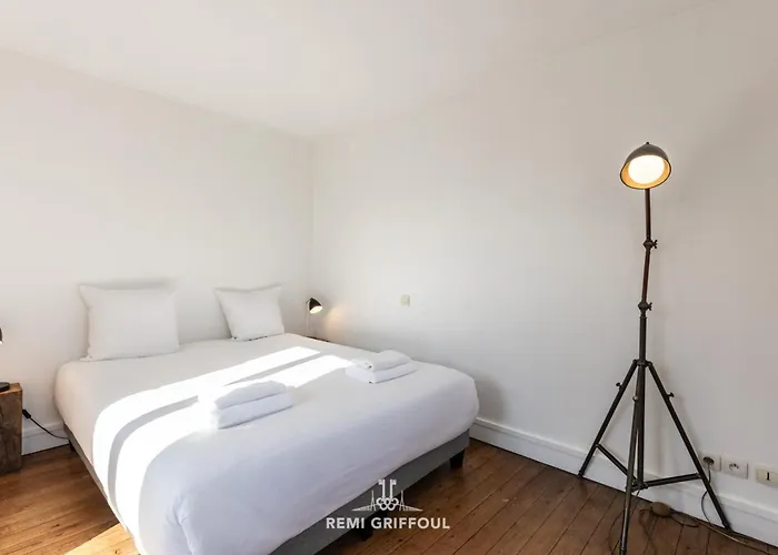 בית נופש Family - In The Heart Of 8 Guests Private Garden *