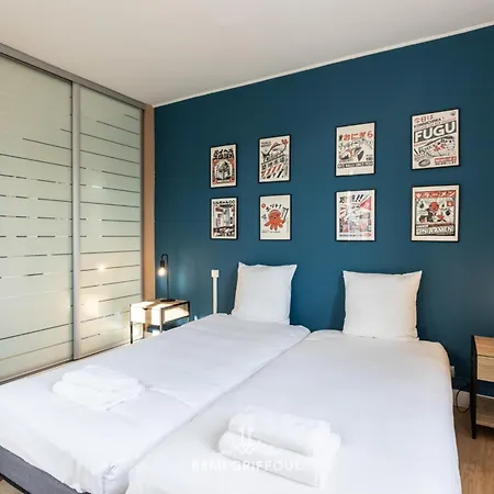 Family - In The Heart Of 8 Guests Private Garden Semesterbostad