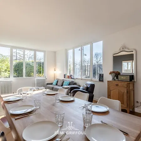 Semesterbostad Family - In The Heart Of 8 Guests Private Garden Honfleur