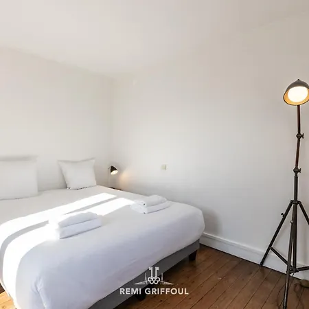 Semesterbostad Family - In The Heart Of 8 Guests Private Garden *