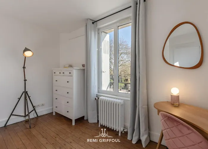 Family - In The Heart Of 8 Guests Private Garden