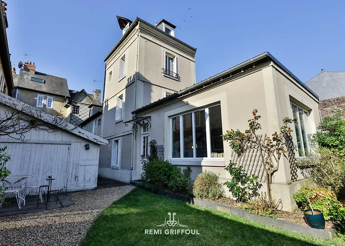 Family - In The Heart Of 8 Guests Private Garden Дом отдыха Онфлёр